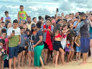 Soltura de tartarugas marinhas no litoral de Alcobaca 8 1