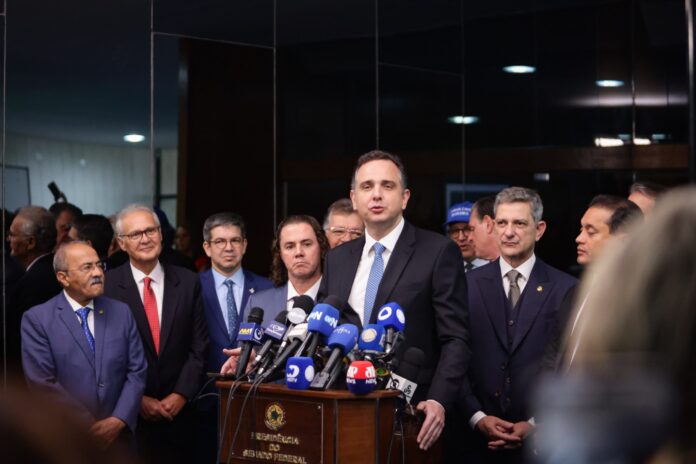 pacheco-defende-uniao-pela-democracia-e-diz-sonhar-em-governar-minas