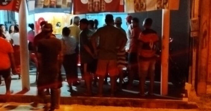 dois-jovens-morrem-a-tiros-apos-ataque-em-bar-no-extremo-sul-baiano