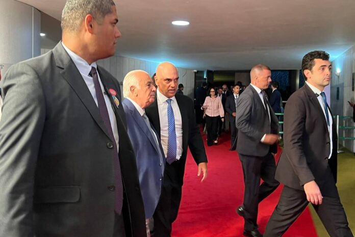 video:-aliado-de-valdemar-corre-para-falar-com-moraes-na-camara