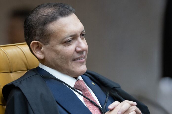 barroso-decide-deixar-relatoria-da-overclean-com-nunes-marques