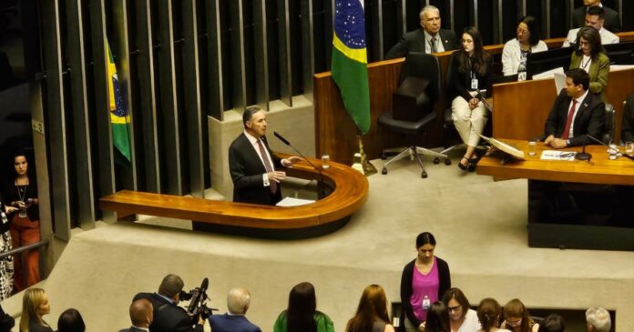barroso-defende-dialogo-entre-poderes-e-disse-nao-ter-visto-“recado”-na-fala-de-alcolumbre