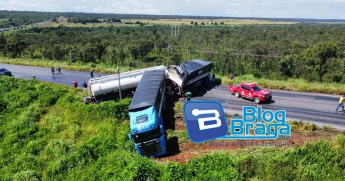 carreta-e-caminhao-tanque-colidem-na-br-020;-motorista-morre-preso-nas-ferragens-em-sao-desiderio