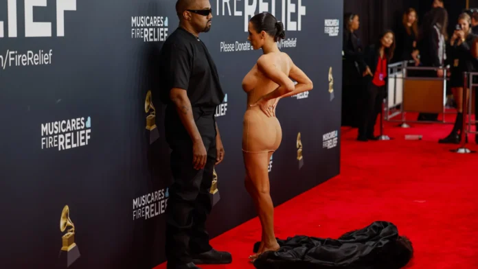 irma-de-bianca-censori-‘quebra-silencio’-apos-polemica-nudez-no-grammy