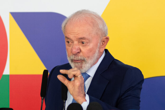 lula-assina-medida-que-limita-ultraprocessados-na-merenda-escolar