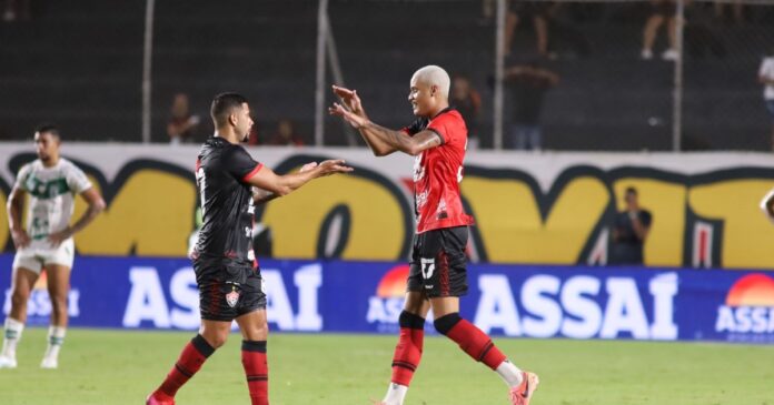 janderson-marca-novamente,-vitoria-vence-o-sousa-pela-copa-do-nordeste-e-segue-invicto-em-2025