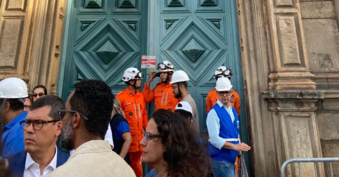 vitima-do-desabamento-da-igreja-de-sao-francisco-era-turista-paulista-de-24-anos