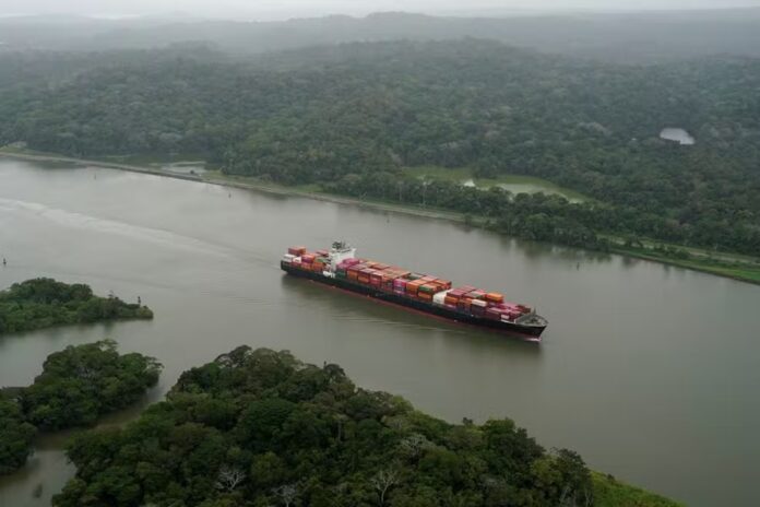 china-“lamenta”-saida-do-panama-de-projeto-apos-pressao-de-trump