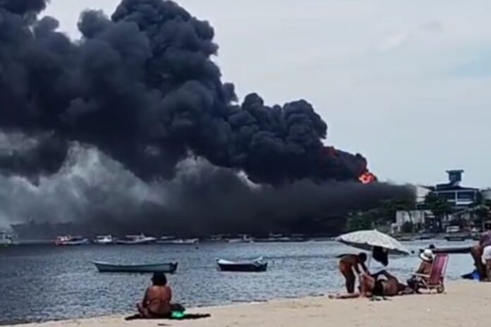 incendio-de-grandes-proporcoes-atinge-fabrica-na-ilha-do-governador