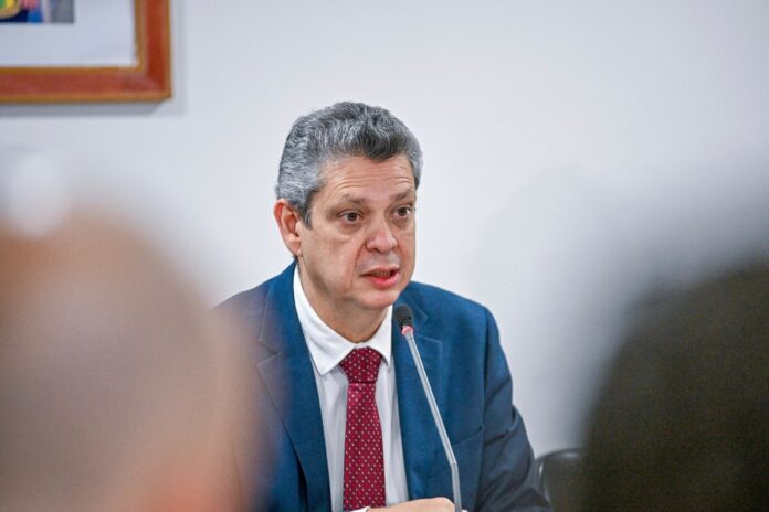com-cargo-ameacado,-ministro-de-lula-planeja-“cop-social”-em-belem