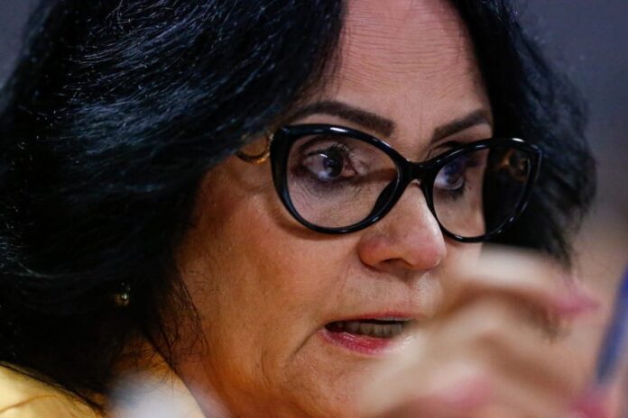 damares-revela-se-concorrera-a-governadora-do-df:-“ja-tomei-decisao”