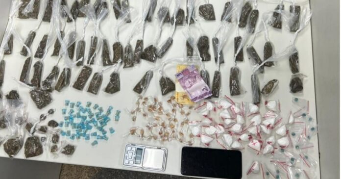 policia-prende-acusado-de-trafico-de-drogas-na-regiao-metropolitana-de-salvador