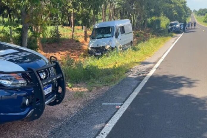 motorista-de-van-e-executado-com-tiros-de-espingarda-em-ms