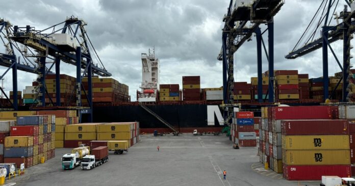exportacoes-da-bahia-registram-queda-de-33,8%-em-janeiro,-diz-sei
