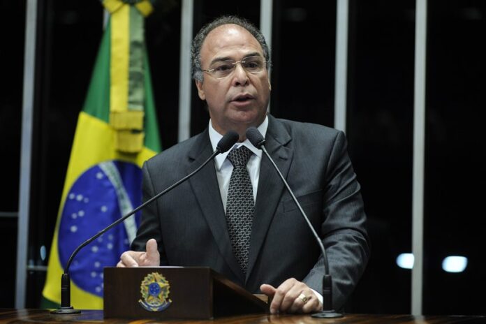 ligada-a-ex-lider-de-bolsonaro-recebeu-r$-74-mi-do-orcamento-secreto