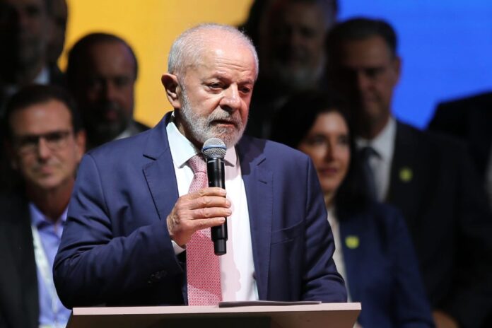 atlas:-desaprovacao-de-lula-vai-a-51,4%,-a-maior-desde-janeiro-de-2024