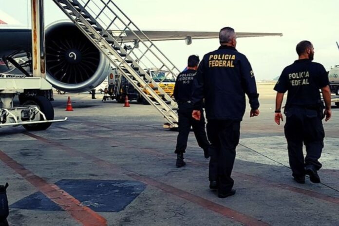 pf-prende-bando-que-escondia-drogas-em-avioes-com-destino-a-europa