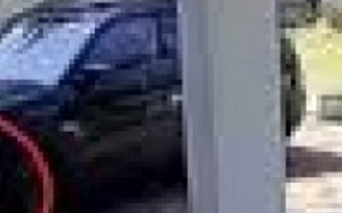 tragedia:-uma-crianca-morre-atropelada-pelo-carro-do-proprio-avo-em-porto-seguro
