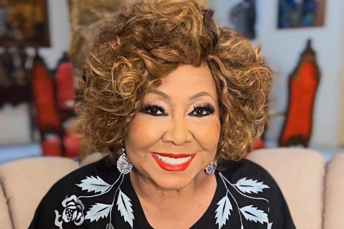 alcione-passa-mal-durante-show-no-recife-e-abandona-o-palco