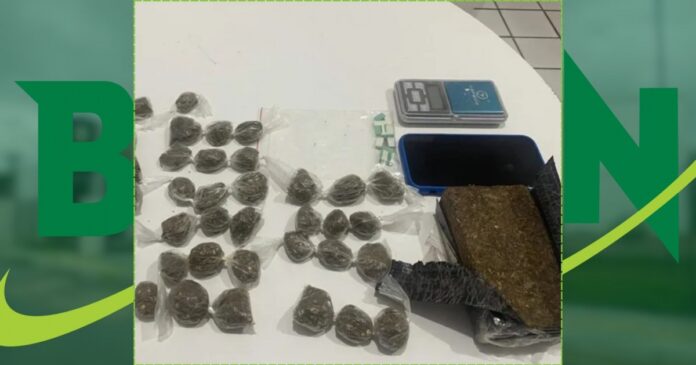 homem-e-preso-com-maconha-e-ecstasy-em-praca-publica-no-sudoeste-baiano