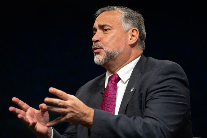 ex-ministro-de-lula-pedira-que-bolsonaro-tenha-que-usar-tornozeleira