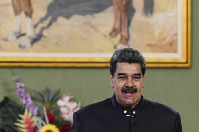 opositores-de-maduro-ficam-sem-luz-em-embaixada-protegida-pelo-brasil
