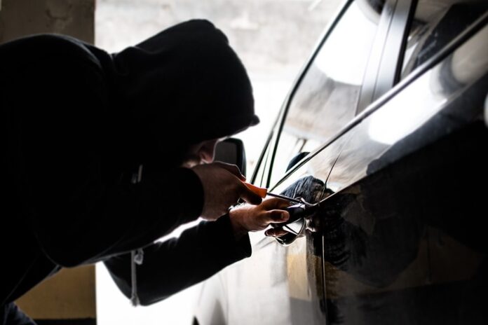 contrato-sombrio:-bando-alugava-carros-no-brasil-e-vendia-no-paraguai