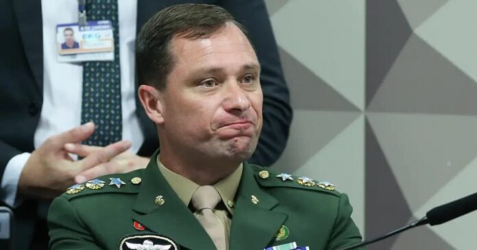 delacao:-mauro-cid-diz-que-entregou-us$-86-mil-em-especie-a-bolsonaro-da-venda-de-relogios-e-joias