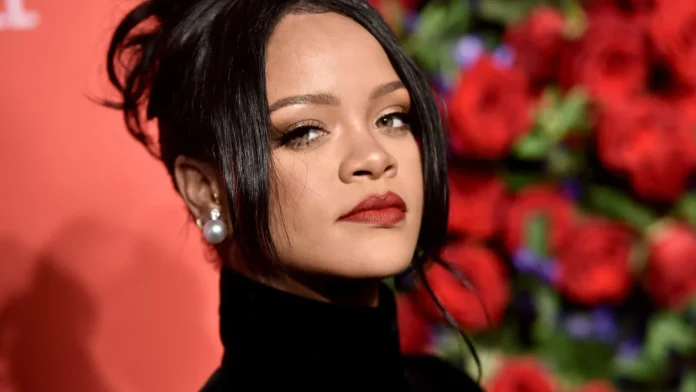 rihanna-completa-37-anos;-relembre-seus-looks-mais-iconicos