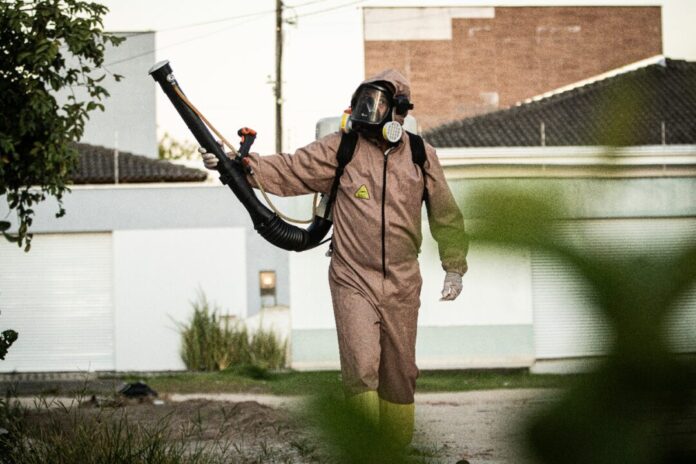 bairro-monte-castelo-recebeu-servicos-da-prefeitura-para-o-combate-da-dengue,-zika-e-chikungunya