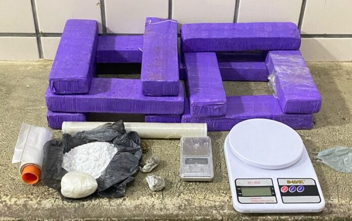 operacao-concordia:-policia-militar-apreende-quase-nove-quilos-de-maconha-em-teixeira-de-freitas