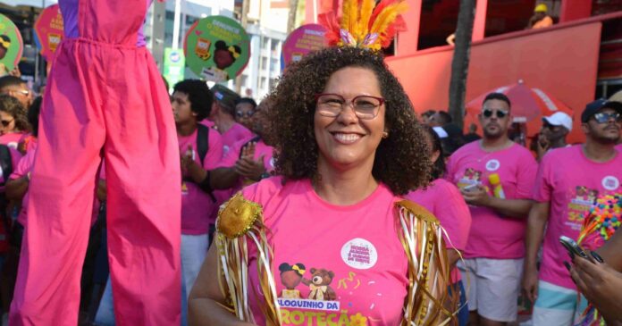 titular-da-seades,-fabya-reis-detalha-acoes-do-“bloco-da-protecao-social”-no-fuzue