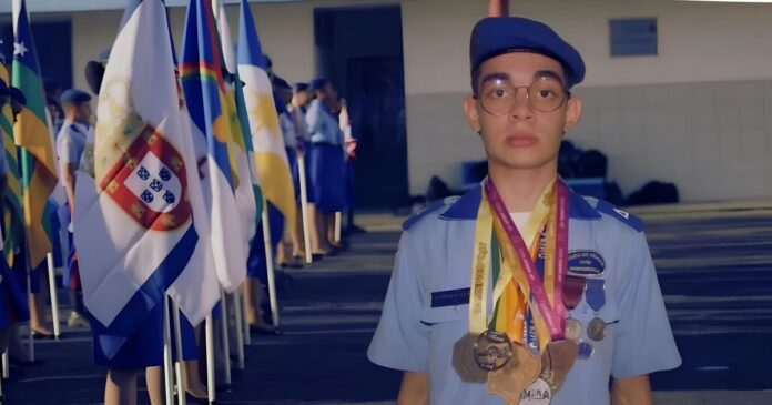 aluno-do-cpm-conquista-duas-medalhas-de-ouro-na-obfep-2024-e-soma-mais-de-18-premiacoes