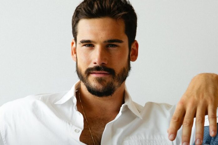 nicolas-prattes-reage-a-saida-de-mania-de-voce:-“voz-de-deus”