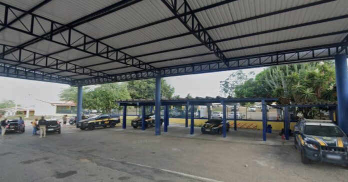 acidente-entre-caminhao-e-moto-deixa-um-morto-e-um-ferido-em-feira-de-santana
