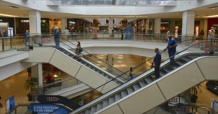confira-os-horarios-de-funcionamento-dos-shoppings-de-salvador-e-rms-no-periodo-de-carnaval