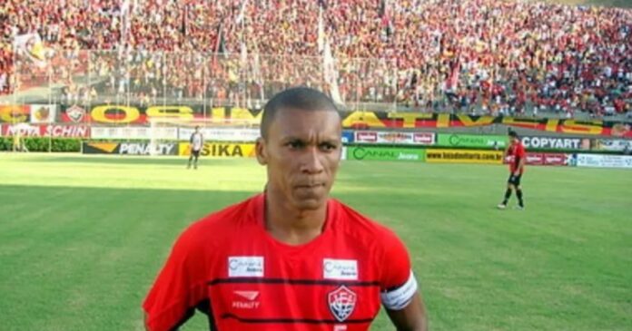 ex-vitoria,-jackson-sofre-avc-e-esta-hospitalizado;-saiba-mais