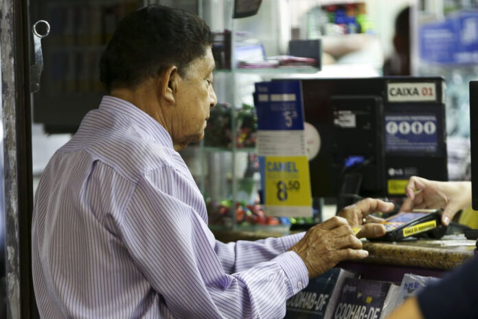 governo-brasileiro-deve-anunciar-medida-provisoria-para-facilitar-credito-consignado