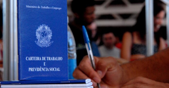 mercado-de-trabalho-baiano-registrou-6.932-novos-vinculos-com-carteira-assinada-em-janeiro