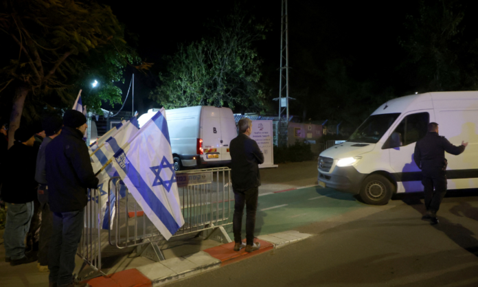 hamas-entrega-corpos-de-4-refens-e-israel-liberta-palestinos