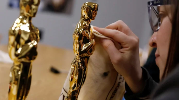globo-adapta-programacao-para-transmitir-desfiles-do-rio-e-oscar-no-domingo