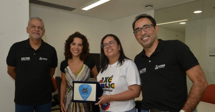 ecad-cede-selo-de-reconhecimento-ao-carnaval-de-salvador
