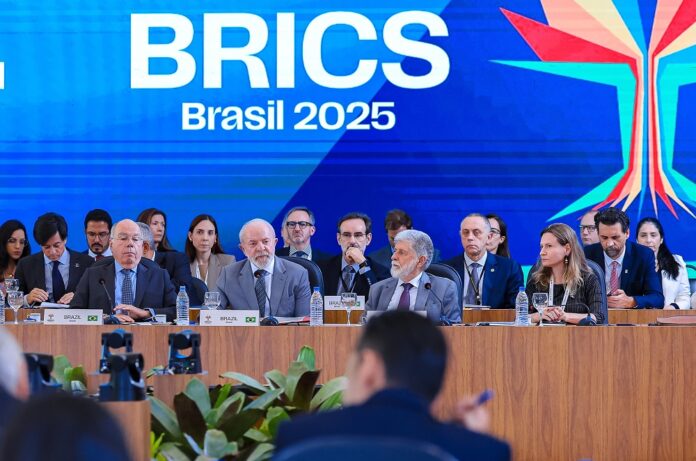 brasil-lanca-plataforma-interativa-para-comercio-exterior-do-brics