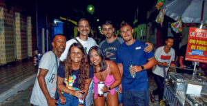 Bibas e No Stress empatam em no jogo de futsal na abertura do Carnaval 2025 de Caravelas 10