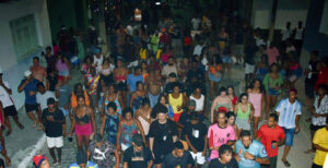 Bibas e No Stress empatam em no jogo de futsal na abertura do Carnaval 2025 de Caravelas 14