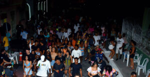 Bibas e No Stress empatam em no jogo de futsal na abertura do Carnaval 2025 de Caravelas 18