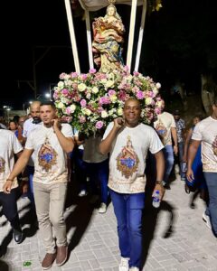 Gilvan Producoes na procissao pelas ruas e avenidas de Prado 3