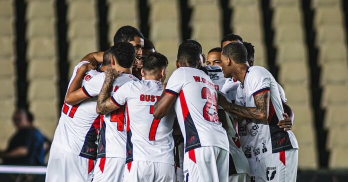 atletico-de-alagoinhas-x-vitoria:-veja-provaveis-escalacoes,-horario-e-onde-assistir