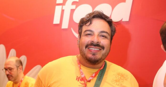 luis-lobianco-aproveita-seu-primeiro-carnaval-em-salvador:-“muito-emocionado”