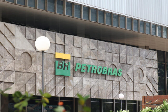 petrobras-reduz-preco-do-querosene-de-aviacao-para-as-distribuidoras-em-5,9%